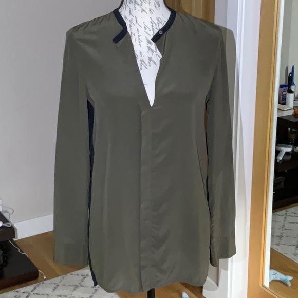 Vince Color Block, Olive & Black, Silk Tunic Top, Like NEW. Size 4 - Picture 12 of 14